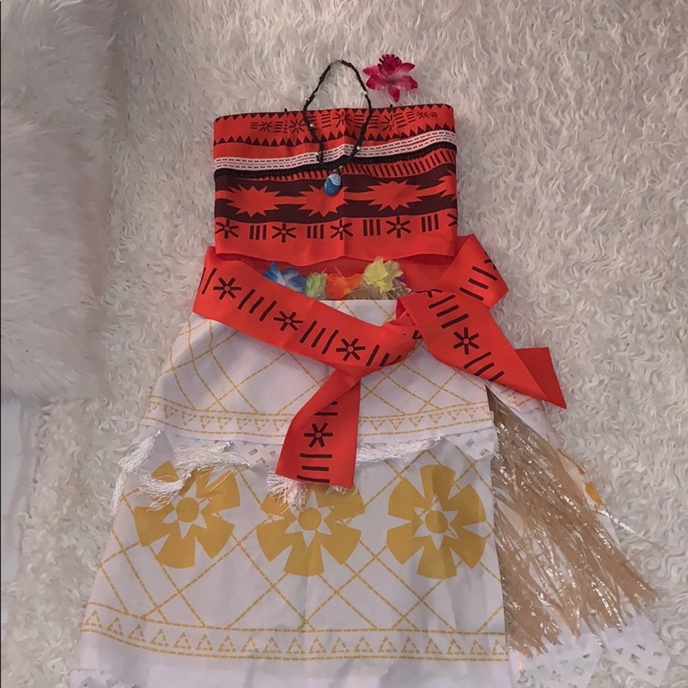 Woman’s Moana costume